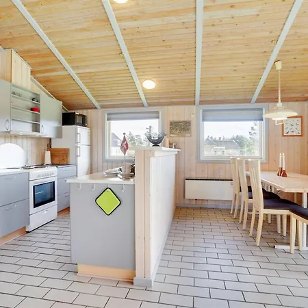 Holiday home Frille *