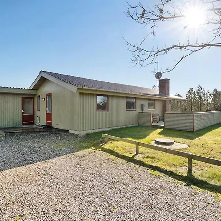 Frille Holiday home