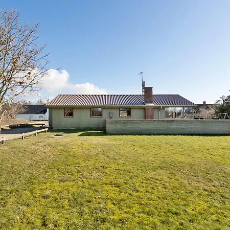 Holiday home Frille